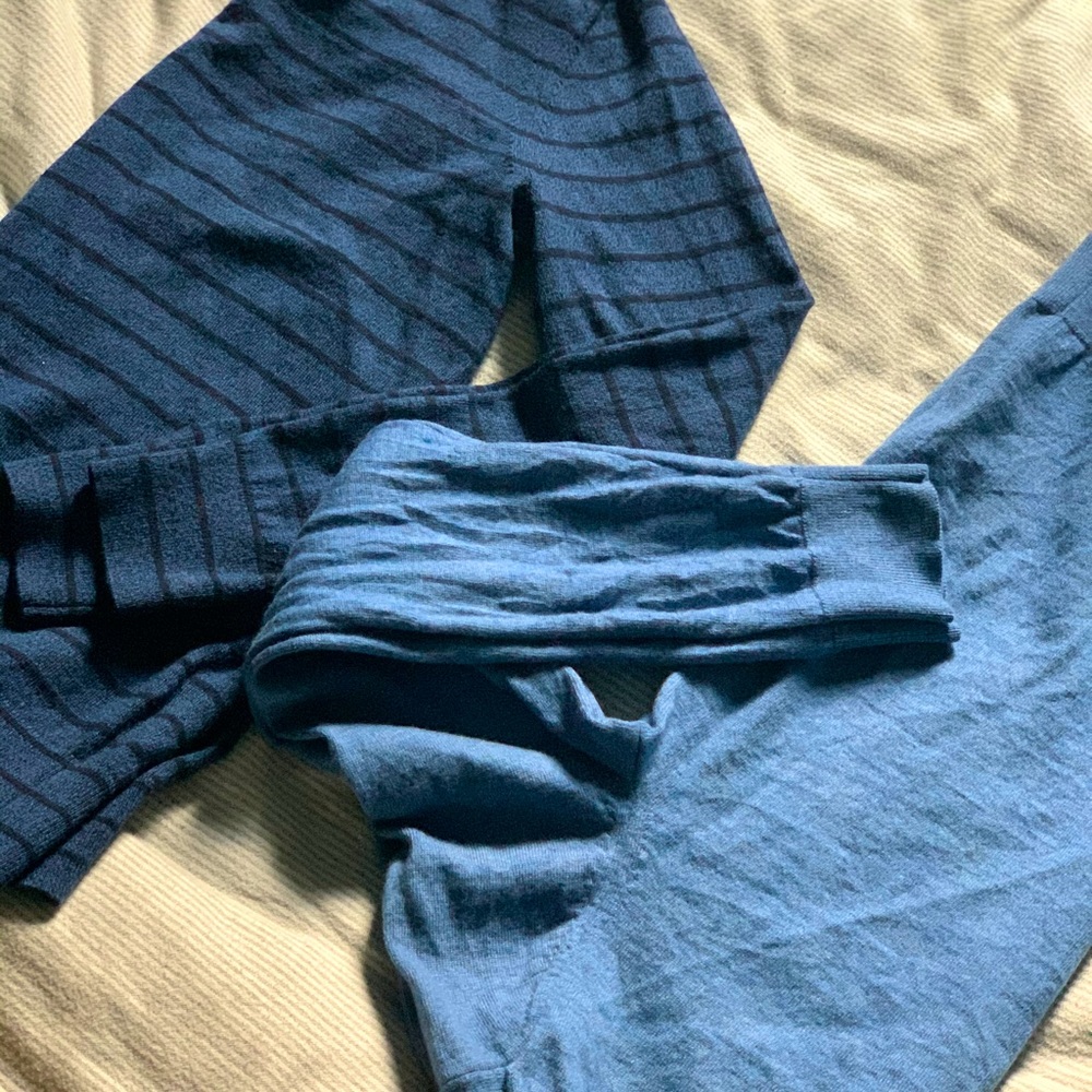 2 Men’s Banana Republic Sweaters - EUC